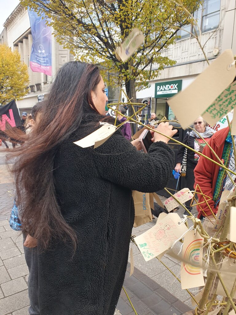 Adding messages to the tree